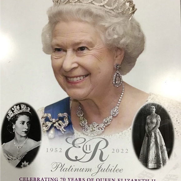 Queen Elizabeth II - Shortbread Tin - Collector’s Item - Picture 4 of 8